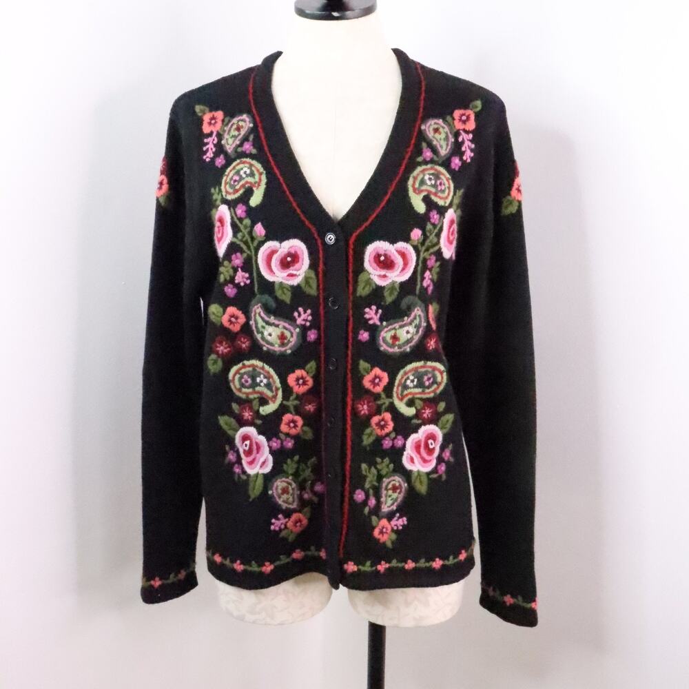 Candor Women's M Vintage 90s Floral Embroidered Chunky Knit Button-Up Sweater